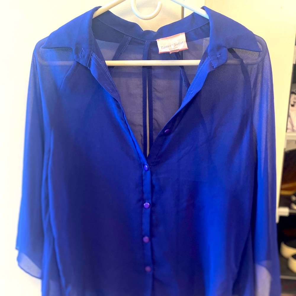 Romeo & Juliet Sheer open back high low top